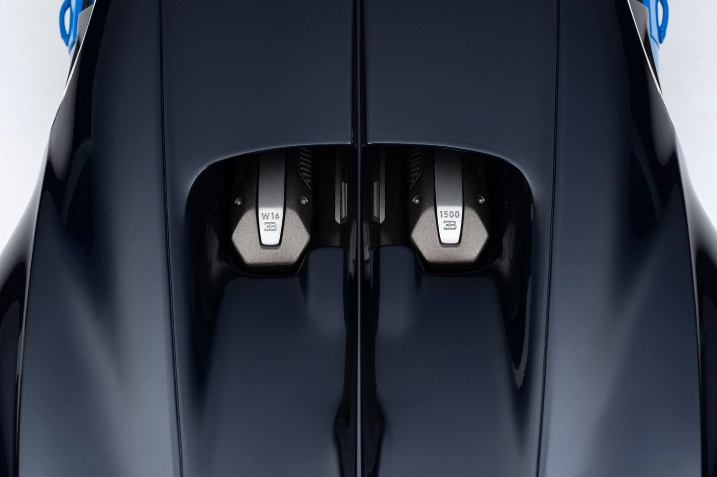 BUGATTI Chiron (2016) | Limited Edition 1:8