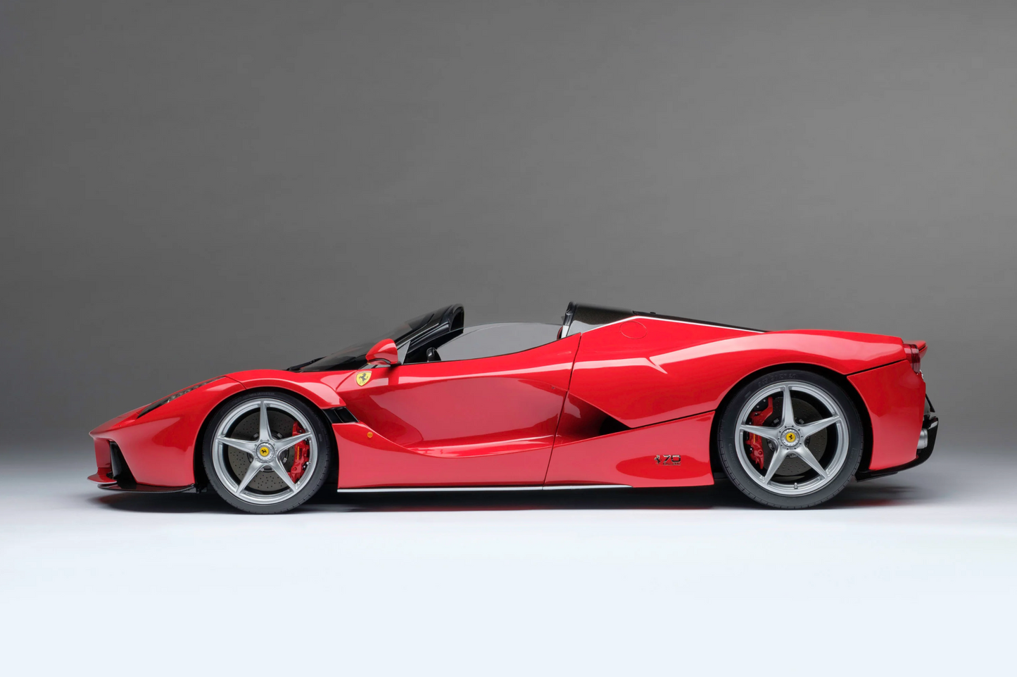 Ferrari LaFerrari Aperta (2016) | Limited Edition in Red 1:8