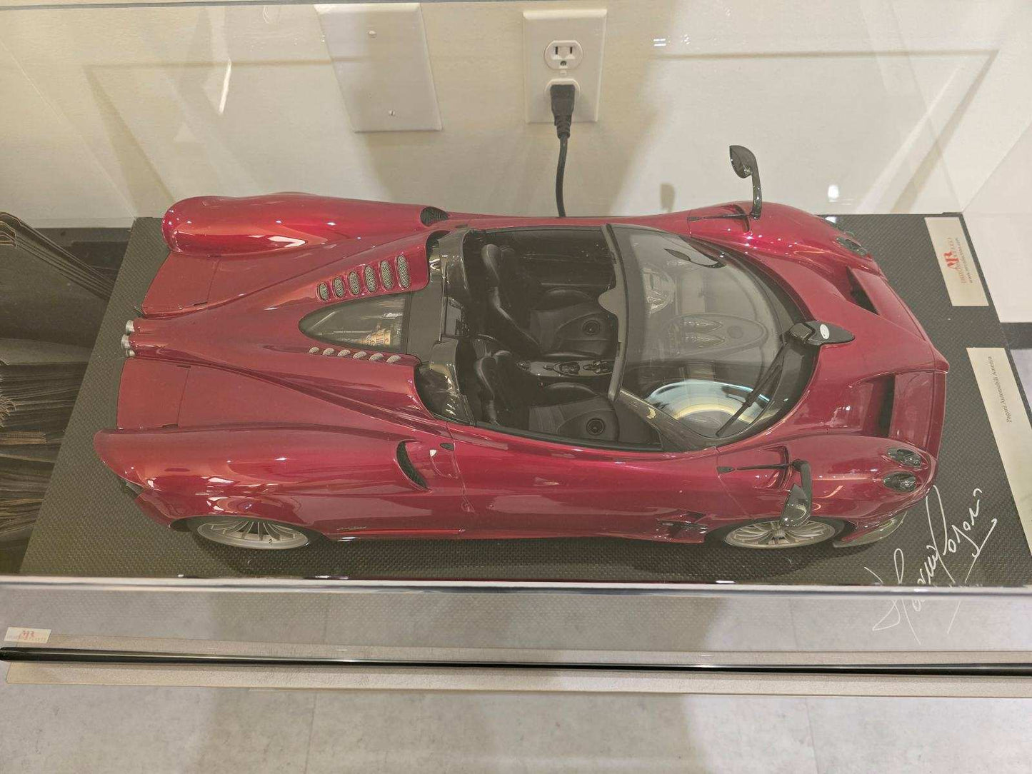 Pagani MR 1:8 Model Huayra Roadster